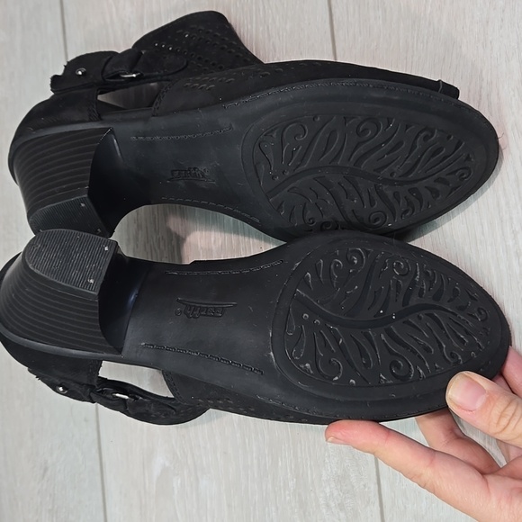 Earth Women's Keri Black Peep-Toe Ankle Boots Leather Heels Shoes Sz 6.5B - Picture 9 of 10